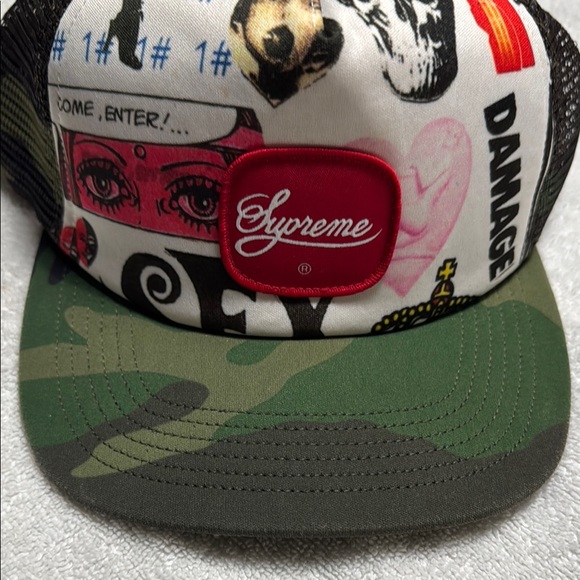 Supreme Blood Lust Mesh Back 5-Panel
Woodland Camo - Picture 1 of 6
